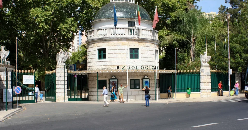 Main entrance of Lisbon Zoo seen from the street"
